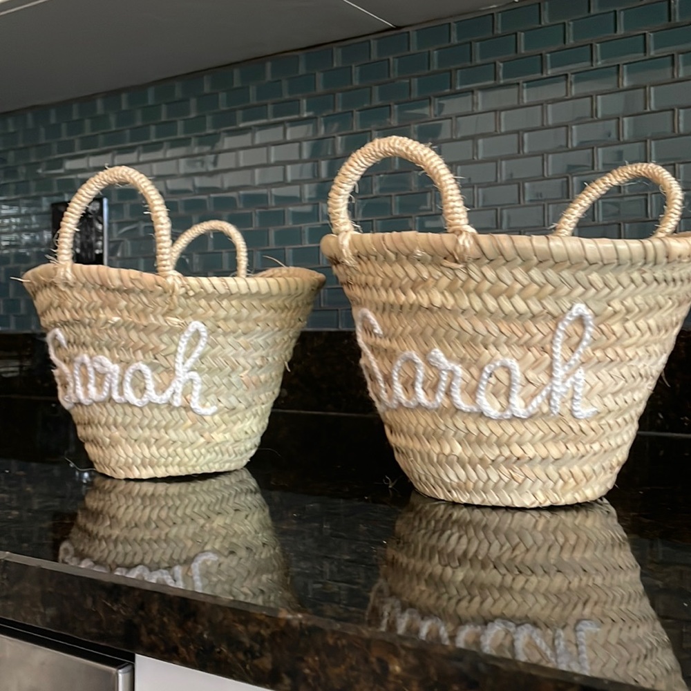Embroidered Basket SARAH